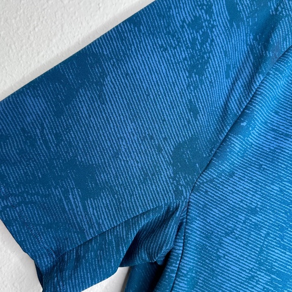 Lululemon Drysense Training Short-Sleeve Shirt, Marble Map Jac Blue, Sz: Medium - Picture 9 of 10